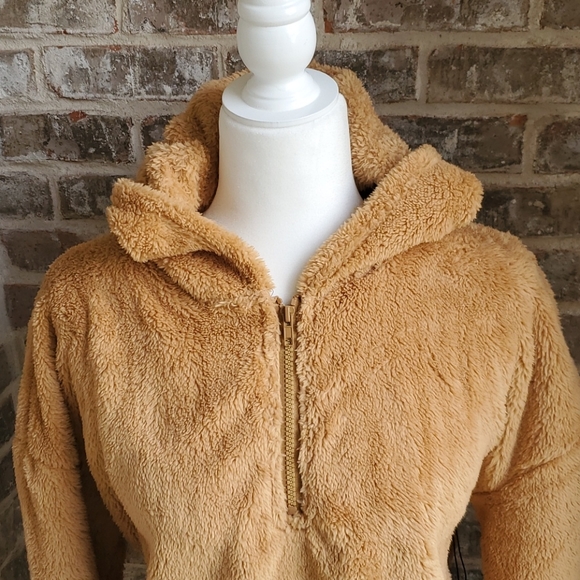 HYFVE Tan Fuzzy Warm Soft Hooded 3/4 Zip Jacket - Picture 2 of 3